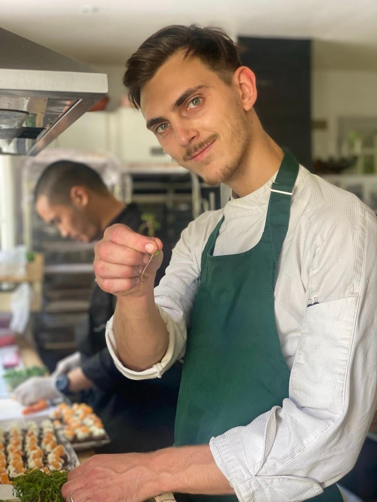 Portrait du chef en cuisine